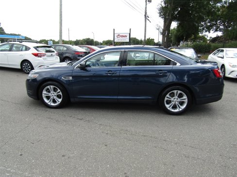Used 2016 Ford Taurus SEL w/ Equipment Group 201A image 4