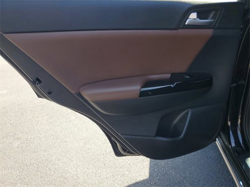 Used 2017 Kia Sportage SX image 14