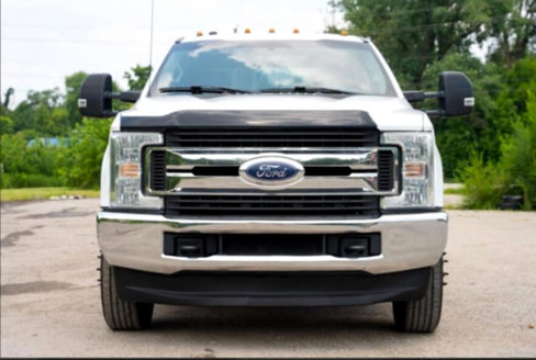 Used 2017 Ford F350 XLT image 4