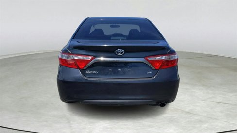 Used 2015 Toyota Camry SE image 5