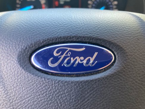 Used 2016 Ford Edge SE image 29