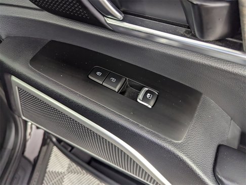 Used 2022 Kia Telluride EX w/ EX Premium Package image 39