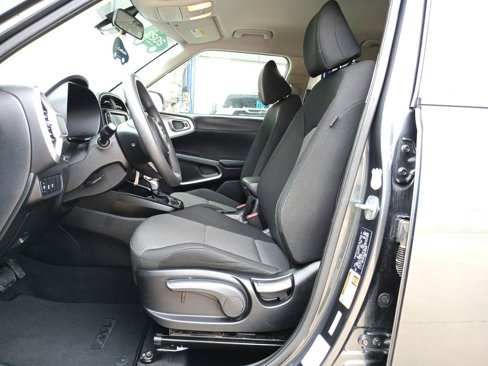 Used 2023 Kia Soul LX w/ Option Group 015 image 20