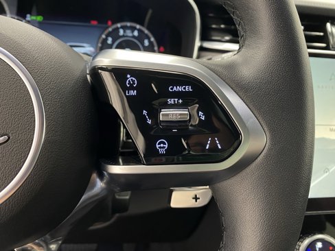 Used 2023 Jaguar F-PACE S image 26