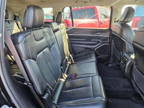 Used 2021 Jeep Grand Cherokee L Limited image 34