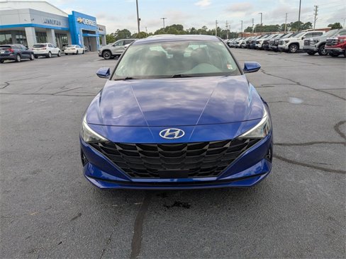 Used 2023 Hyundai Elantra SEL w/ Convenience Package image 8