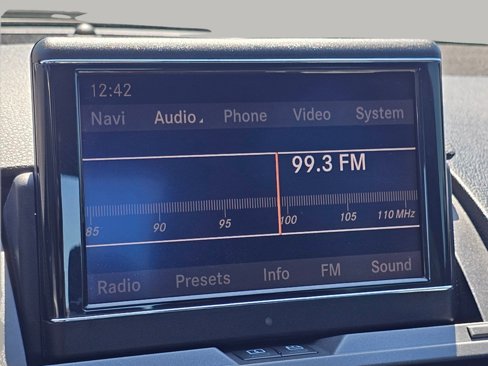 Used 2010 Mercedes-Benz C 300 4MATIC Sedan image 7