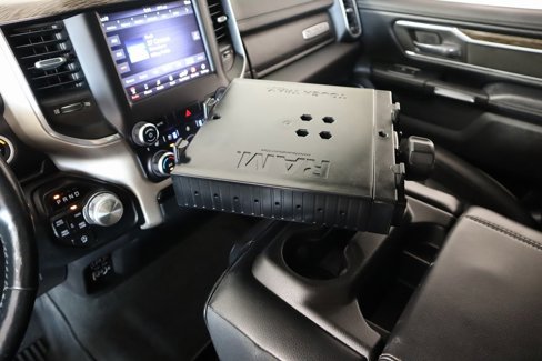 Used 2019 RAM 1500 Laramie image 9