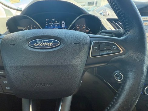 Used 2018 Ford Escape Titanium image 22