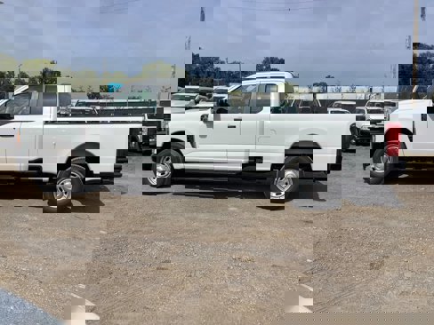 New 2026 Ford F250 XL image 3