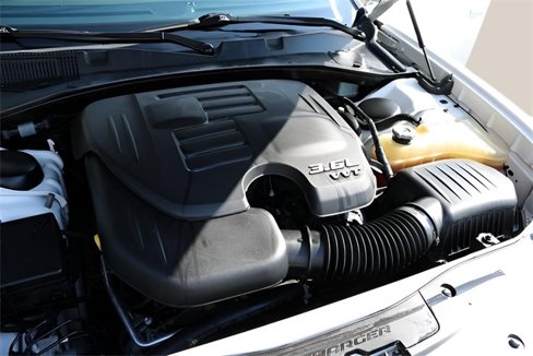 Used 2019 Dodge Charger SXT image 10