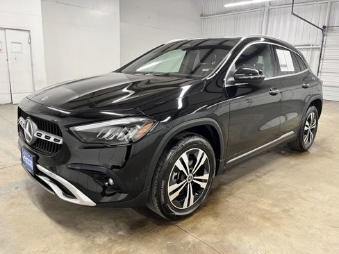 Used 2025 Mercedes-Benz GLA 250 image 4