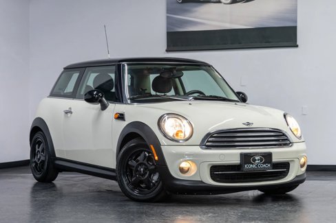 Used 2011 MINI Cooper Hardtop image 1