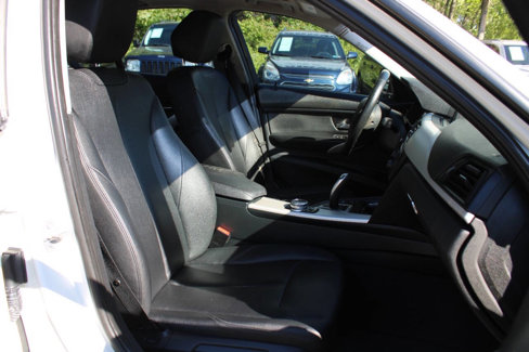 Used 2015 BMW 320i xDrive Sedan image 26