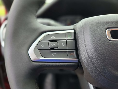 New 2025 Jeep Compass Latitude image 21