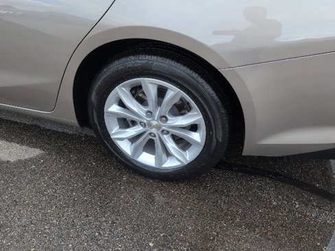 Used 2022 Chevrolet Malibu LT image 13
