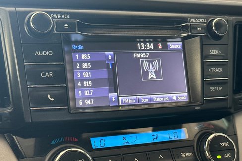 Used 2017 Toyota RAV4 XLE image 18