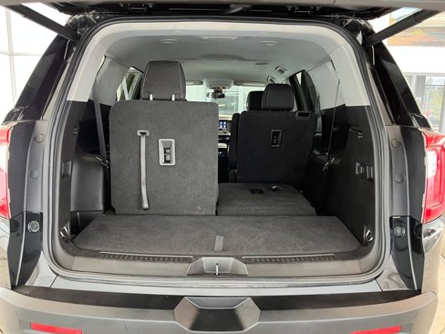 Used 2021 GMC Acadia SLE w/ Driver Convenience Package image 30