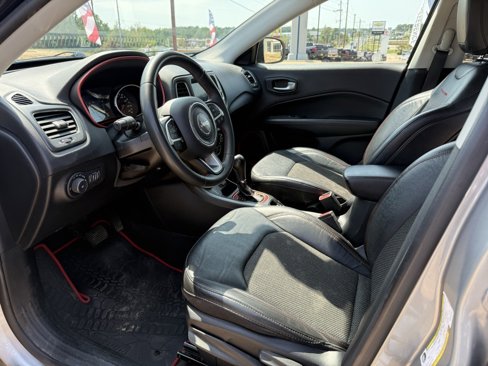 Used 2021 Jeep Compass Trailhawk image 11
