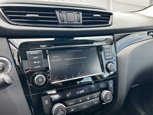 Used 2019 Nissan Rogue Sport SL w/ Premium Package image 12