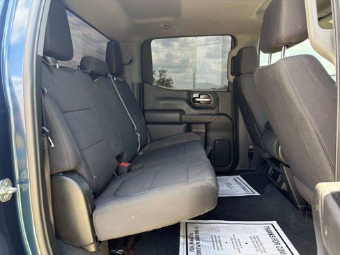 Used 2020 Chevrolet Silverado 1500 Custom w/ Custom Value Package image 12