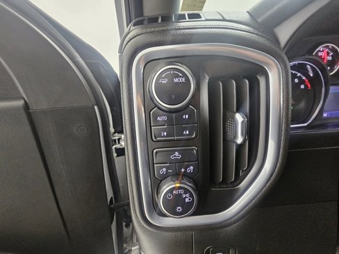 Used 2022 Chevrolet Silverado 1500 LT image 13