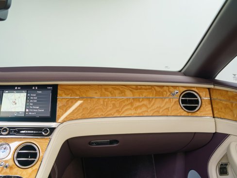 Used 2022 Bentley Continental GT image 10