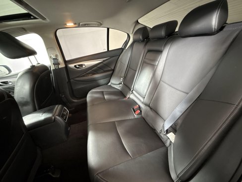 Used 2021 INFINITI Q50 Luxe image 24