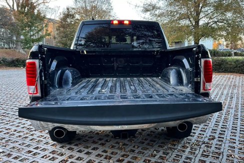 Used 2016 RAM 1500 Laramie w/ Convenience Group image 17