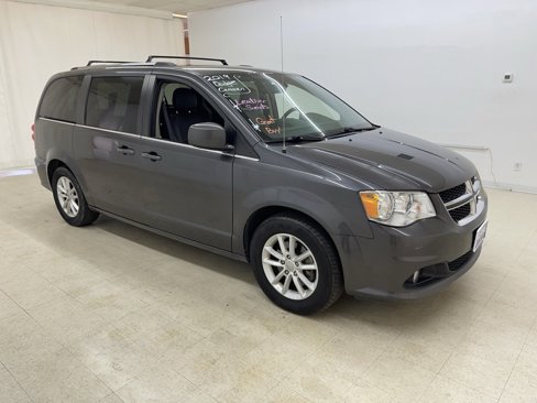 Used 2019 Dodge Grand Caravan SXT image 7
