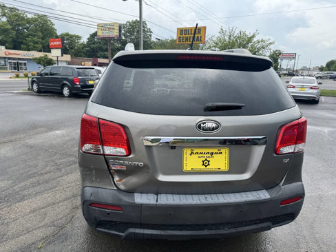 Used 2013 Kia Sorento EX image 8