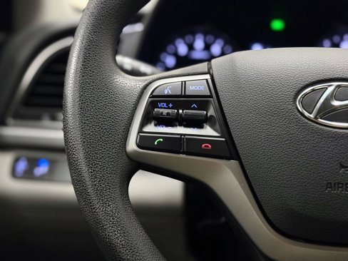 Used 2018 Hyundai Elantra SEL image 17