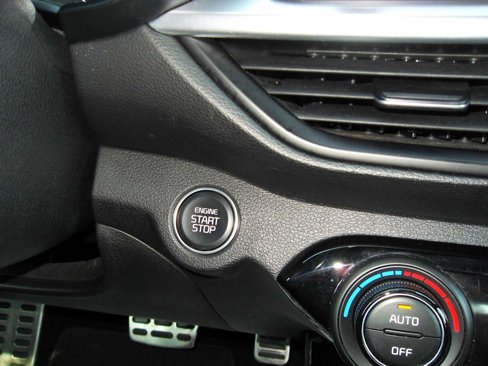 Used 2022 Kia Forte GT-Line image 37