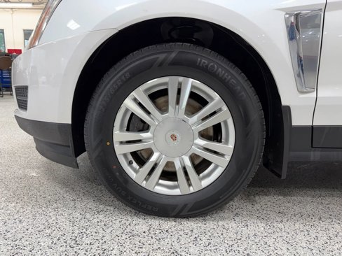 Used 2015 Cadillac SRX Luxury w/ Driver Awareness Package image 14
