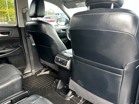 Used 2017 Toyota Highlander Limited Platinum image 61