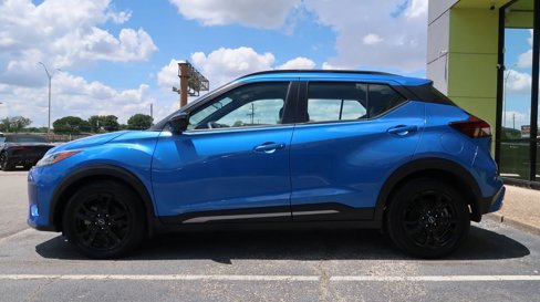Used 2023 Nissan Kicks SR w/ SR Premium Package image 7