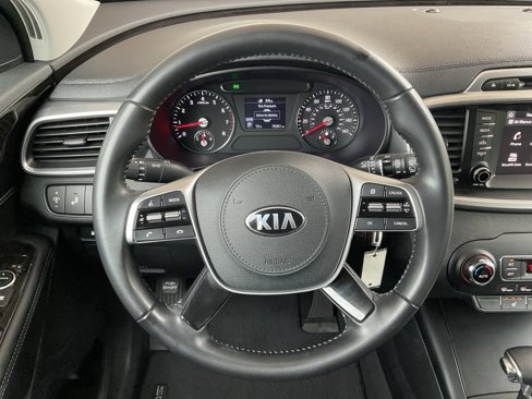 Used 2019 Kia Sorento LX w/ LX Convenience Package image 5