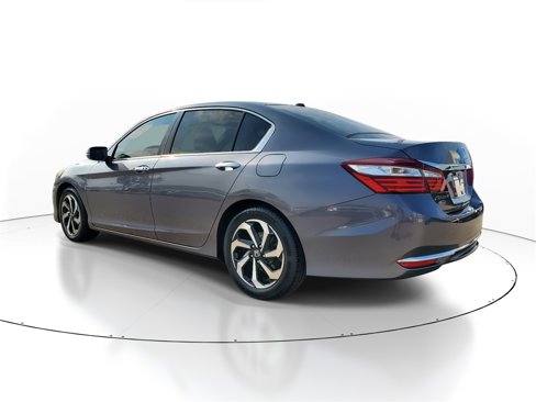 Used 2017 Honda Accord EX image 3