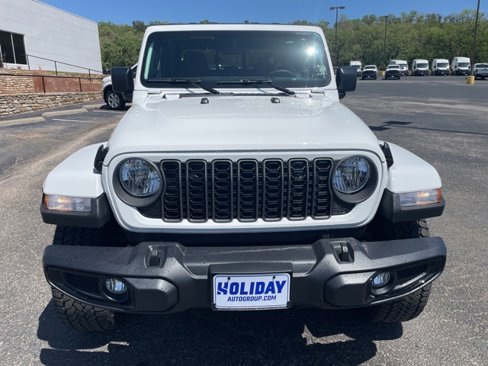 New 2025 Jeep Gladiator Sport image 8