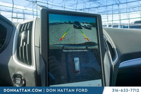 Used 2022 Ford Edge SEL w/ Convenience Package image 6