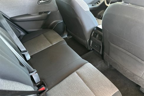 Used 2023 Nissan Rogue SV image 22
