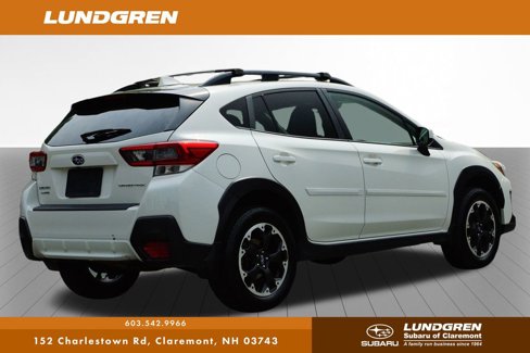 Used 2022 Subaru Crosstrek 2.0i Premium w/ Moonroof Package image 3