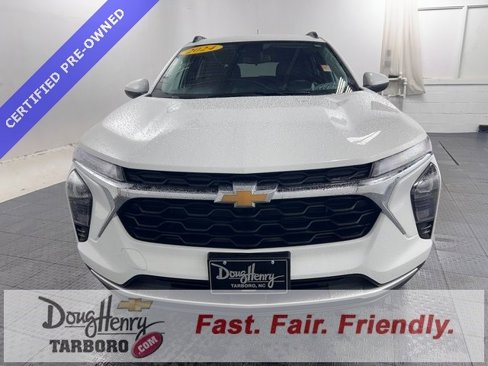 Certified 2024 Chevrolet Trax LT w/ Driver Confidence Package image 2