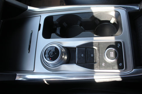 Used 2020 Ford Explorer Limited image 34