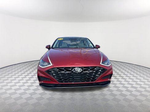 Used 2023 Hyundai Sonata Limited w/ Preferred Accessory Package image 2