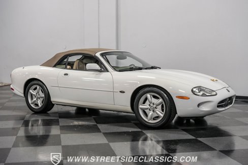 Used 1998 Jaguar XK8 Convertible image 14