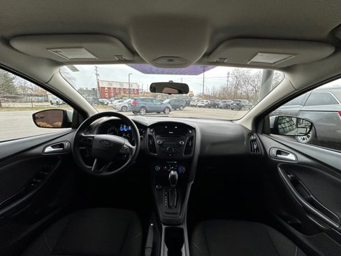 Used 2016 Ford Focus SE image 18