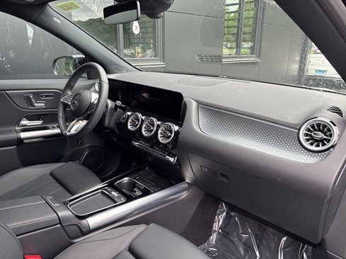 Used 2025 Mercedes-Benz GLA 250 4MATIC image 30