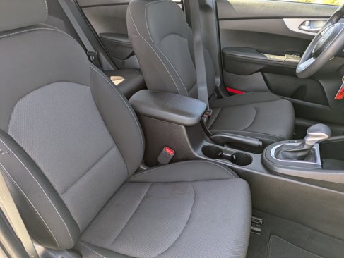 Used 2023 Kia Forte LXS w/ LXS Technology Package image 10