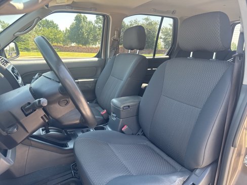 Used 2004 Nissan Xterra XE image 11